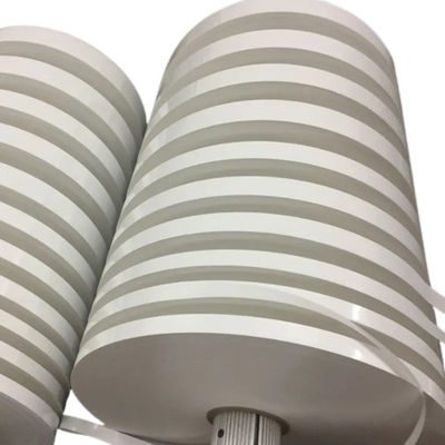 35 ไมครอน Clear BOPP Film Composite Biaxially Oriented Polypropylene Film ภาพยนตร์พอลิโพเพลีนที่ออกแนวทางสองแกน