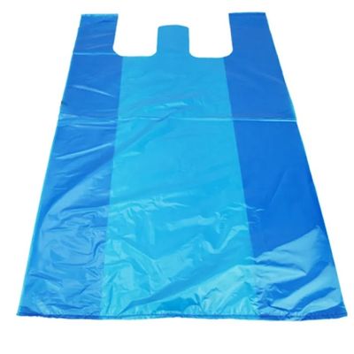 OEM สไตล์เสื้อสีฟ้า กระเป๋าสะพายพลาสติก ความหนา 0.03 มม กระเป๋าสะพายพลาสติกขนาดใหญ่