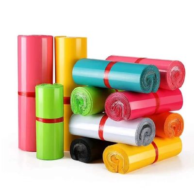 สี LDPE โพลีเมลเลอร์ส่วนบุคคล กระเป๋าสะพานส่ง กล่องในม้วน